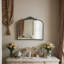 Grand miroir à arche 40 po x 31 po de style classique avec cadre d'inspiration baroque pour salle de bain