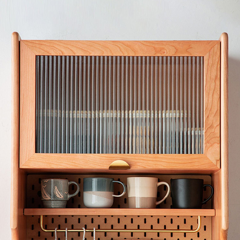 Petite vitrine étroite de conception minimale