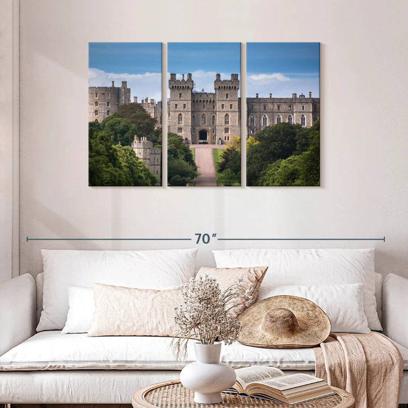 Château royal Nicci Windsor, H 28 po x l 45 po