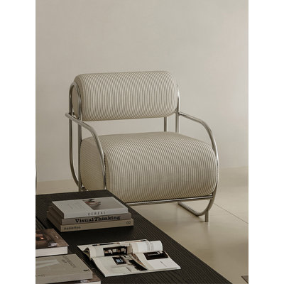 Chaise d'appoint moderne et minimaliste en velours côtelé avec pieds en acier inoxydable pour le salon