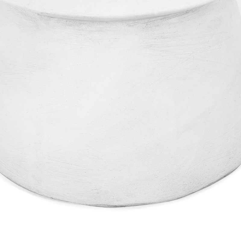 Table d'appoint en béton léger, design élégant et d'extérieur élégant, blanc antique, l 15,88 po x P 15,88 po, H 18,33 po, aucune table de béton requise. Assemblage moderne. Compléments de décor