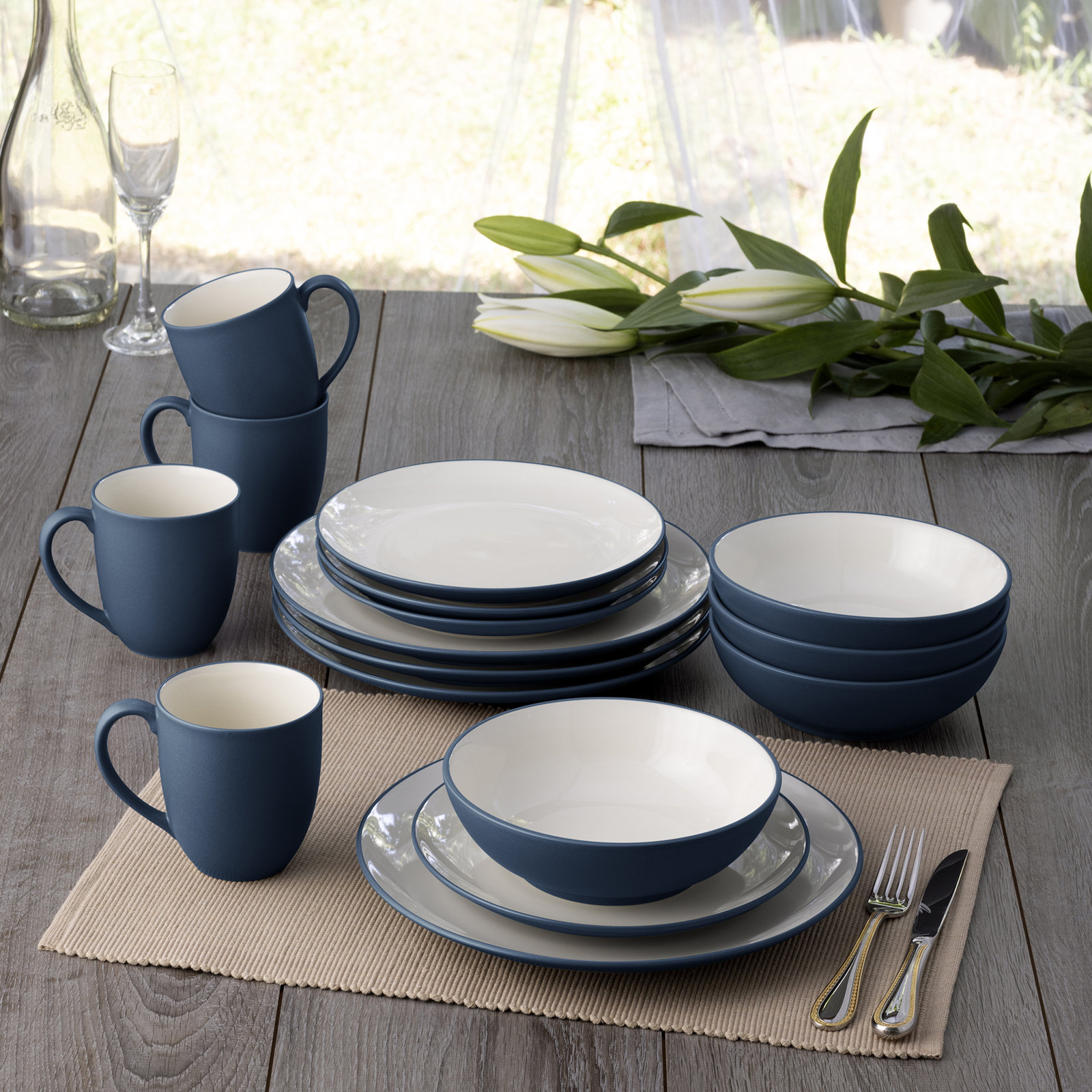Colorwave Stoneware Dinnerware Set - Service for 4, Blue
