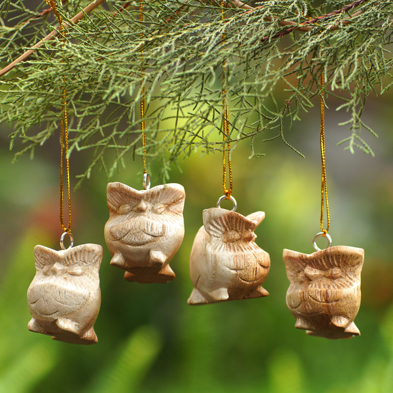 Ensemble de 4 décorations en bois faites à la main The Little Aisle® The Holiday Aisle®
