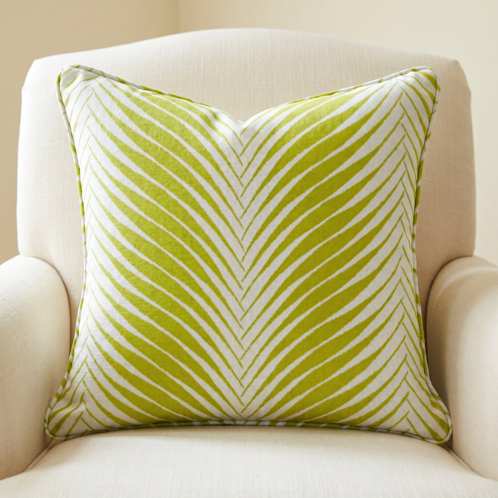 Adeli 24" x 24" Sunbrella® Pillow Cover and Insert, Green, 22" x 22"