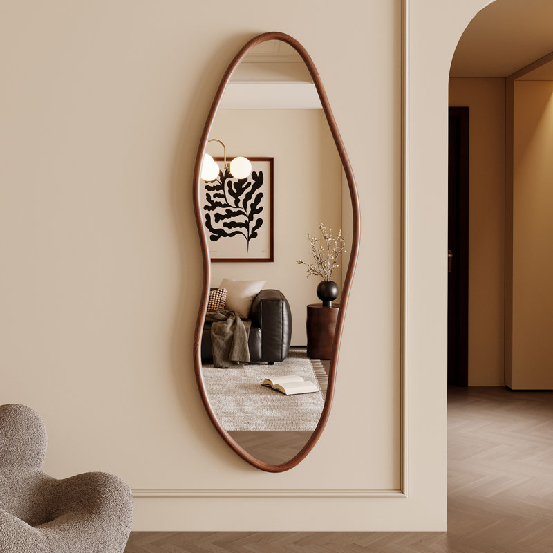 Miroir pleine grandeur, miroir irrégulier 65 po x 22 po avec cadre en bois massif, grands miroirs muraux ondulés pour le salon, la chambre à coucher, horizontal / vertical, noyer