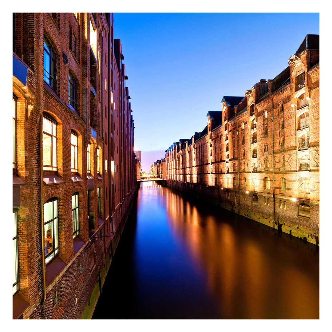 Hamburg Speicherstadt 1.92m x 1.92m Textured Matt Peel & Stick Wall Mural