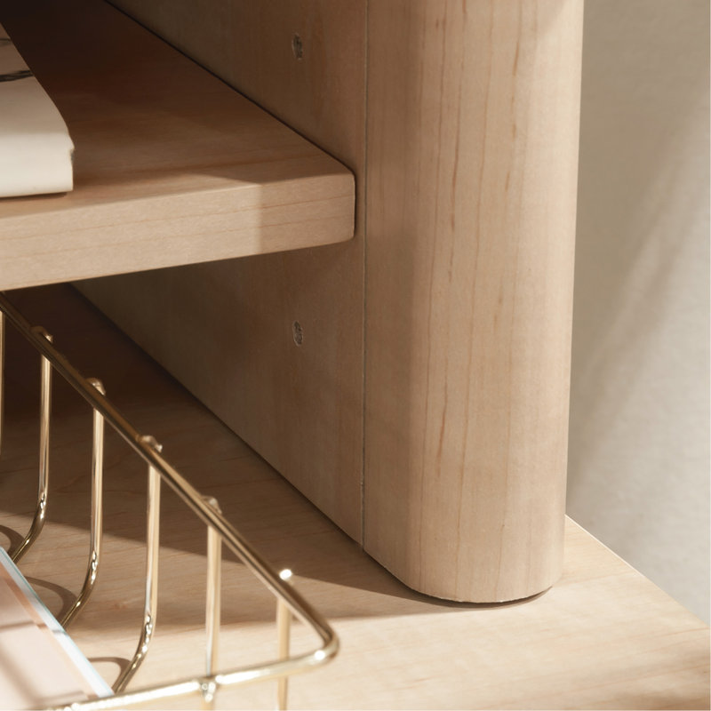 Huche en érable avec casiers de rangement ouverts pour la maison et le bureau