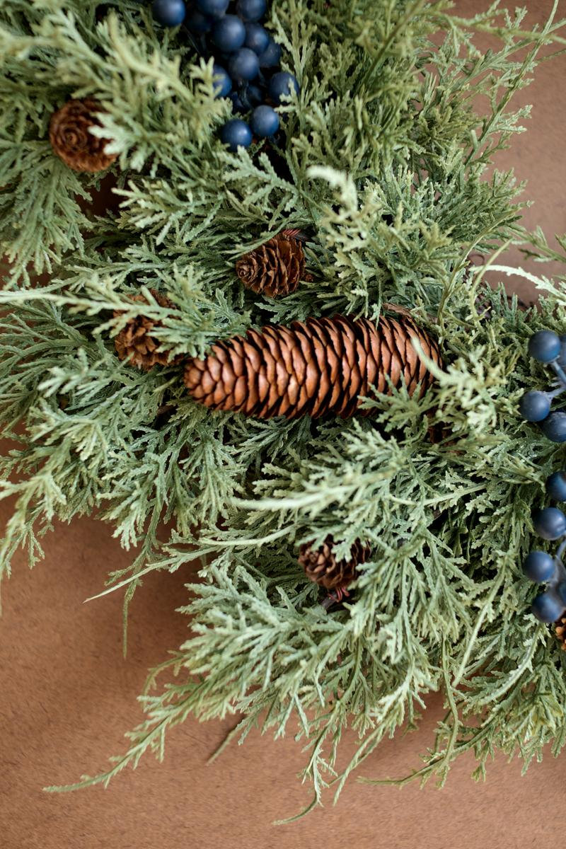 22" Fir Christmas Wreath