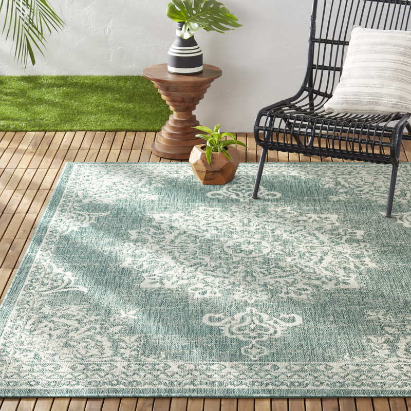 Nicole Miller New York Patio Country Azalea Medallion Indoor/Outdoor Area Rug, Blue/White, Rectangle 6'6" x 9'2"