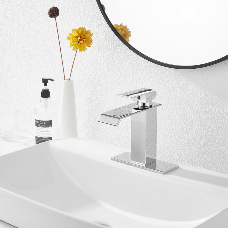 Single-handle Bathroom Faucet with Drain Assembly, Polished Chrome