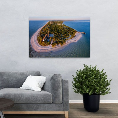 Vue aérienne du phare de l'île de Sanibel, île de Sanibel, comté de Lee, Floride, États-Unis, tranquille, architecture contemporaine abstraite, art de plage