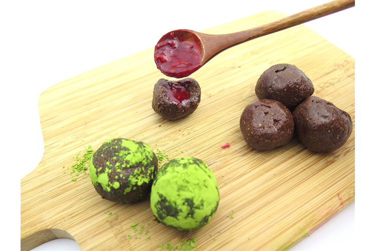 honey and date matcha ball recipe