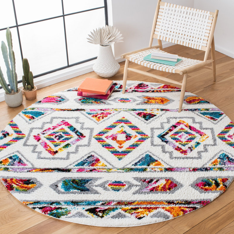 Breanna Shag Performance Geometric Rug, Round 6'7"