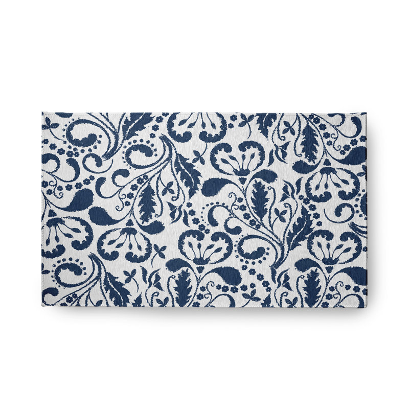 Chenille Floral Indoor Rug, Rectangle 1'6" x 2'6"
