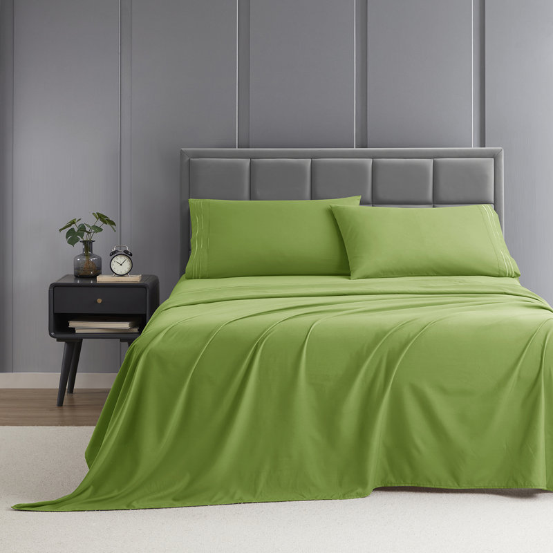 1800 Series Double-Brushed Microfiber Hypoallergenic Sheet Set, Garden, Split King Sheet Set with 2 Pillowcases