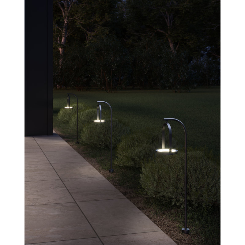 Trek LED Pathway Light