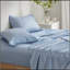 Ensemble d'édredon floral avec draps bleu-134085802
