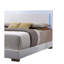 Grand lit en cuir synthétique blanc avec pieds blancs Lorimar