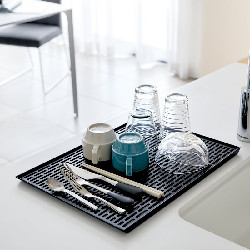 Tapis de drainage côté évier Yamazaki Home, Noir