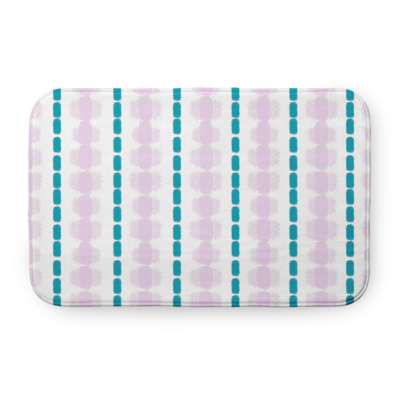 Tapis de bain Funky Junky, L 17 po x L 24 po, Bleu / mauve pale