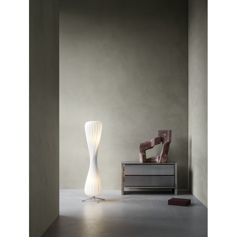TR7 Floor Light, 46.1"