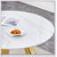 Table de salle à manger ronde de 42 pouces avec quatre confortables chaises rayées gris-blanc
