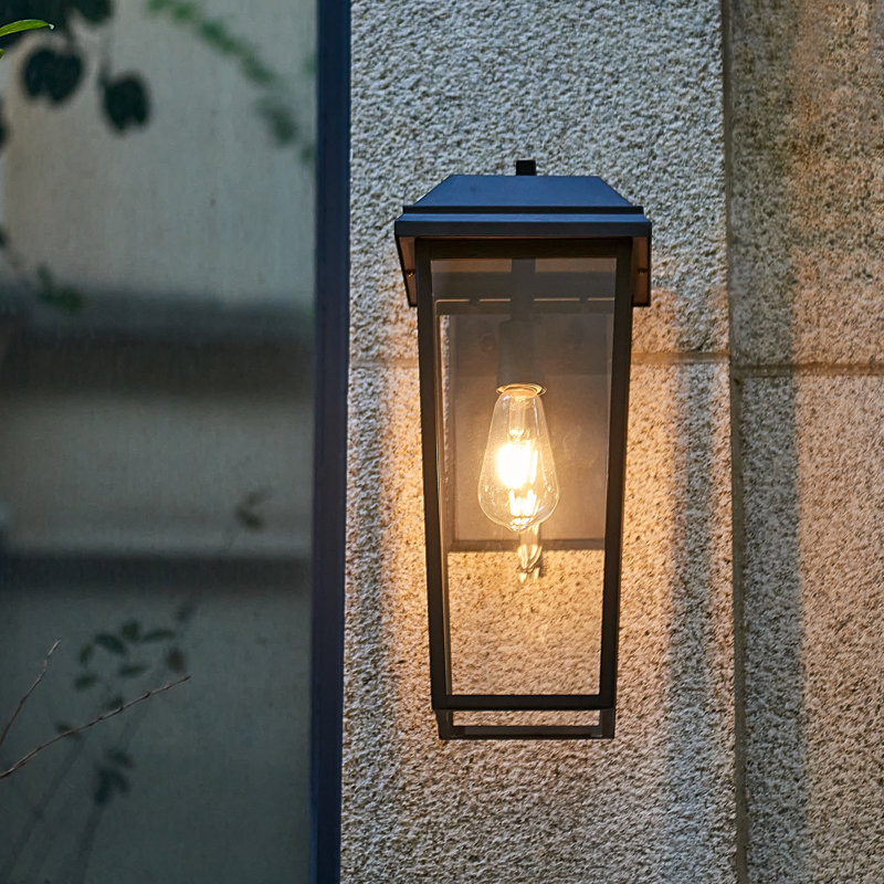 18" 1-Light Iron Outdoor Wall Lantern