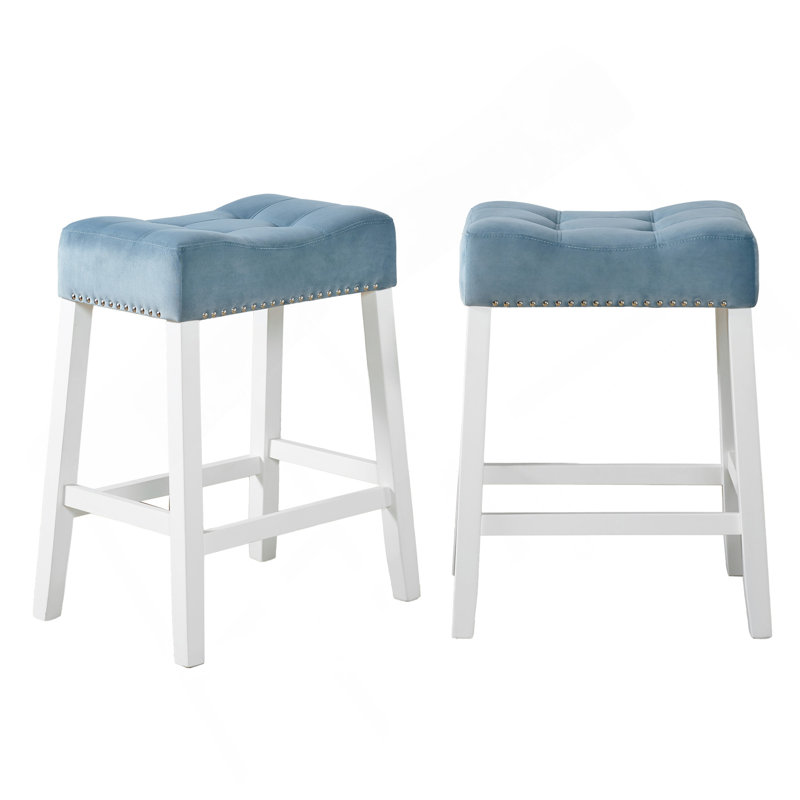 Ensemble de 2 tabourets à hauteur de comptoir en velours Morovo, blanc délavé, bleu Morovo
