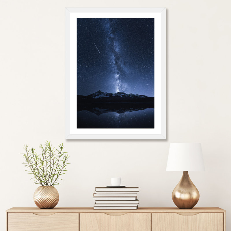«Galaxy's Reflection» par Toby Harriman - reproduction de photo, Papier encadré blanc, H 32 po x l 24 po x P 1 po