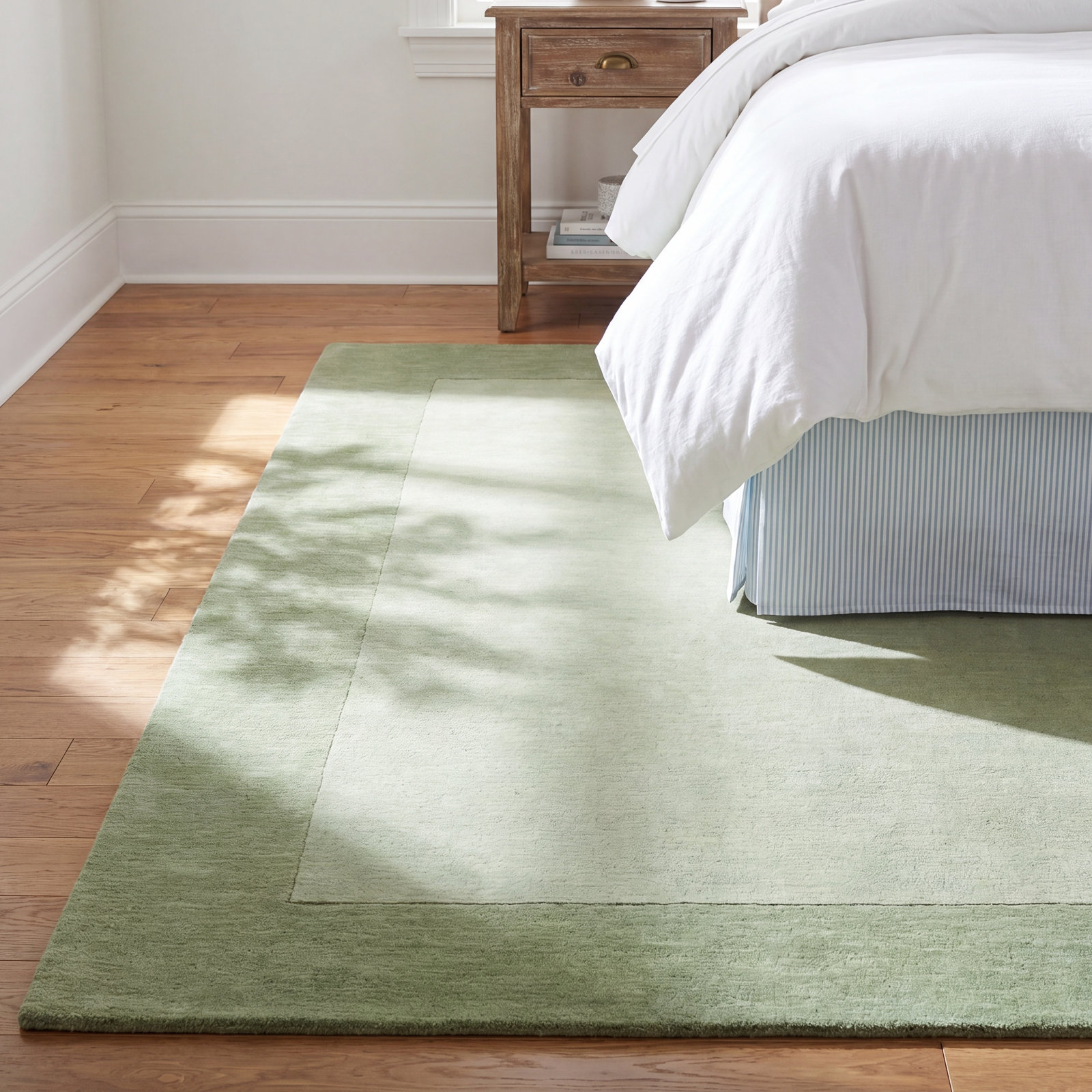 Dolma Medium Green Hand-Loomed Wool Rug, Rectangle 12' x 15'