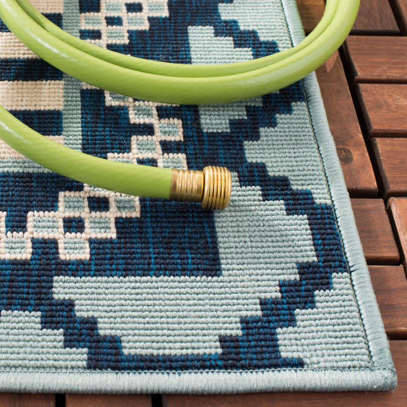 Northpoint Veranda Performance Southwestern Indoor/Outdoor Area Rug, Rectangle 4' x 5'7"