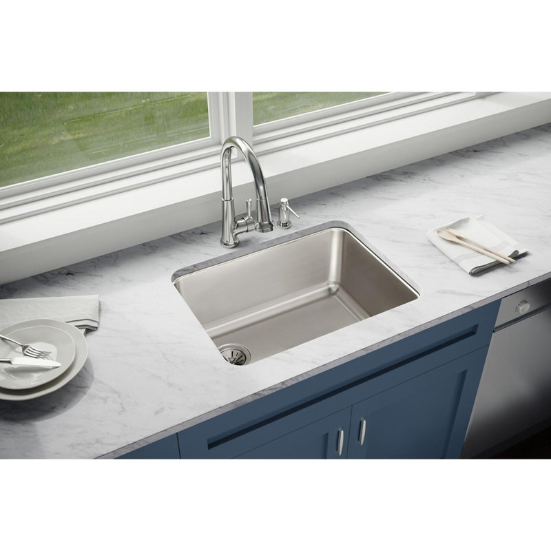 Lustertone 25.5" L x 19.25" W Undermount Kitchen Sink