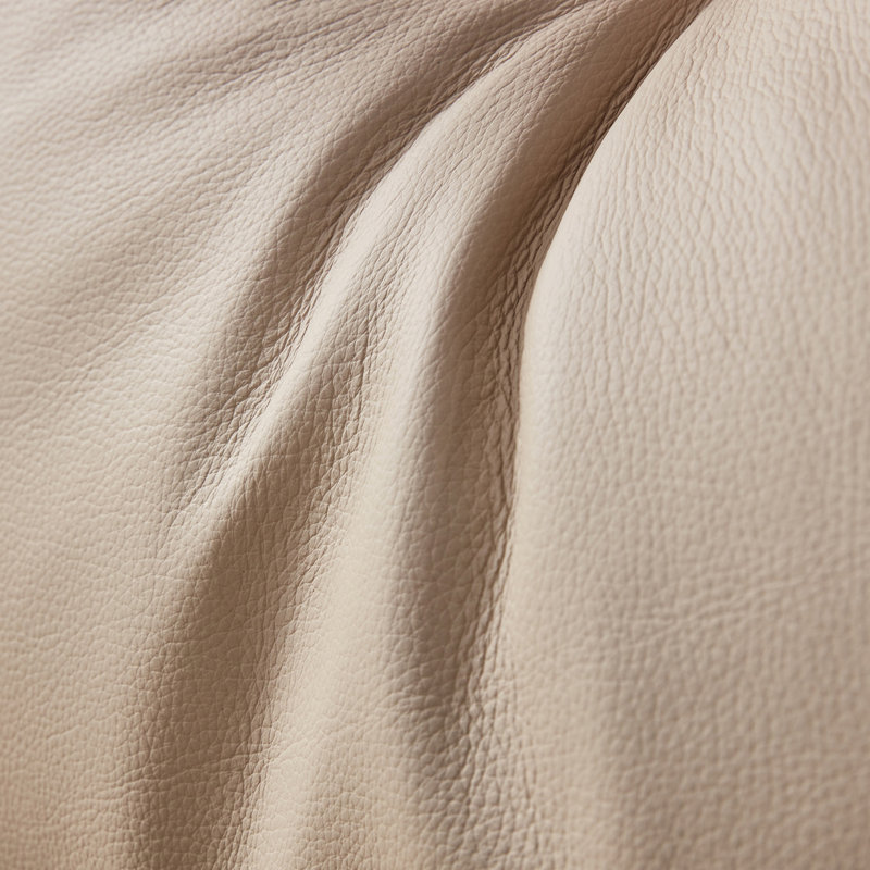 Causeuse 60 po avec accoudoirs coussinés, Similicuir beige