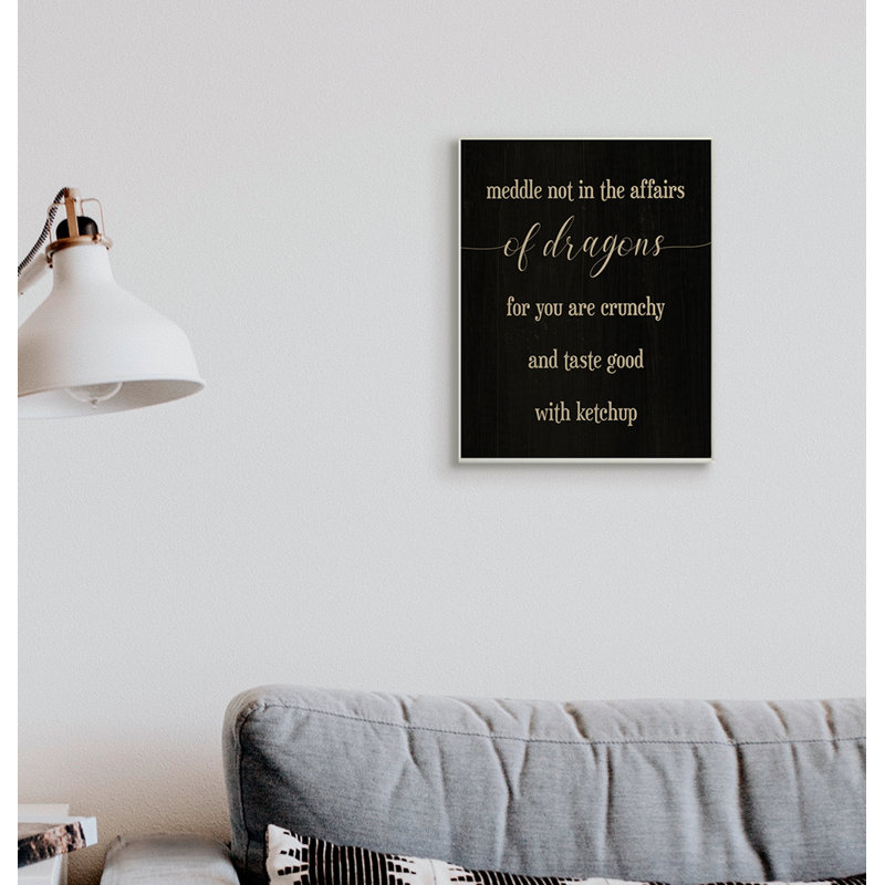 «Medle Not In Dragon Dragon's Saying Mythical», H 30 po x l 24 po, Giclée encadrée noir minuit