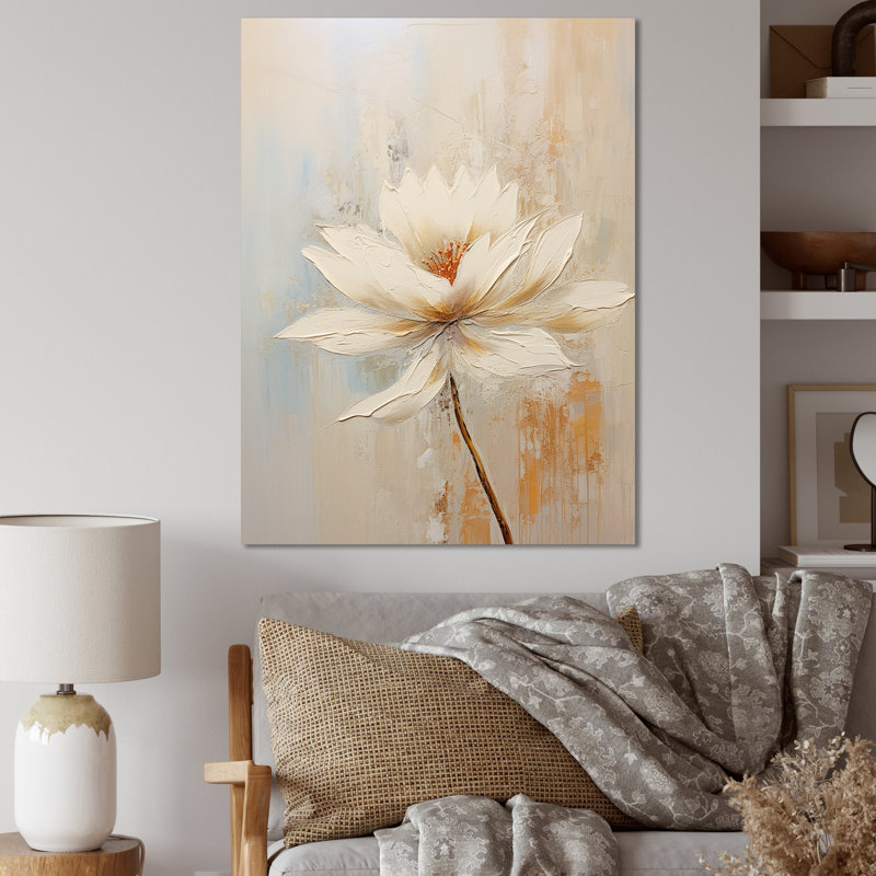 «Beige Simplicity In Petals» sur impression sur toile, Toile tendue, H 20 po x l 12 po x P 1 po