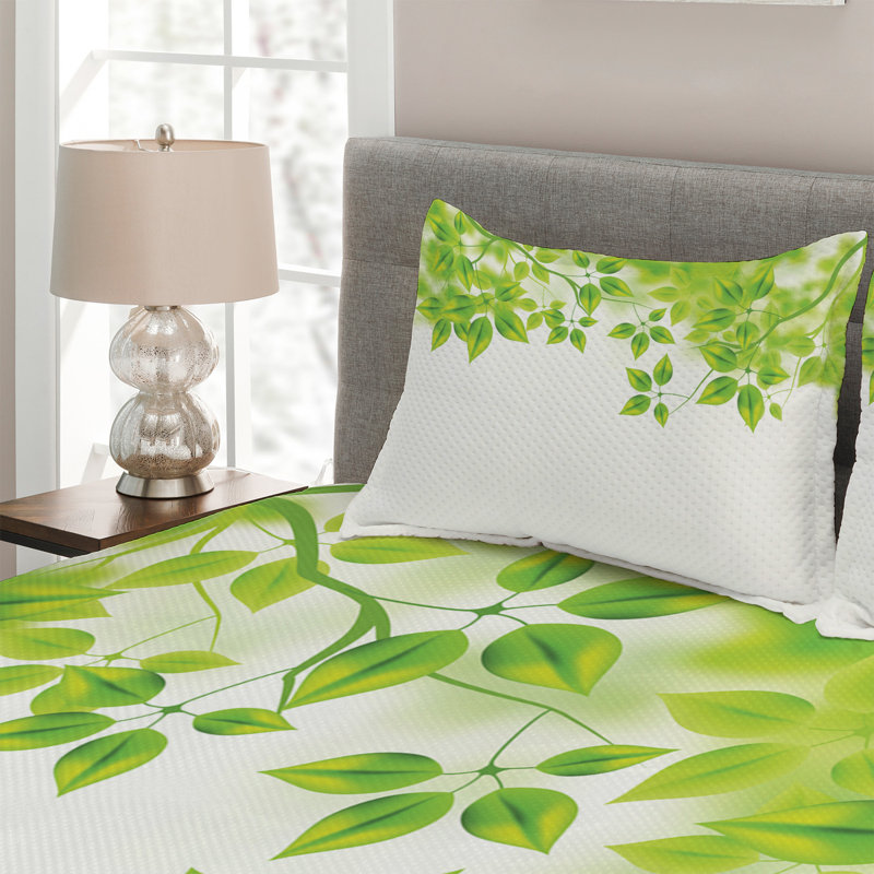 Farmhouse / Country Polyester Floral Coverlet