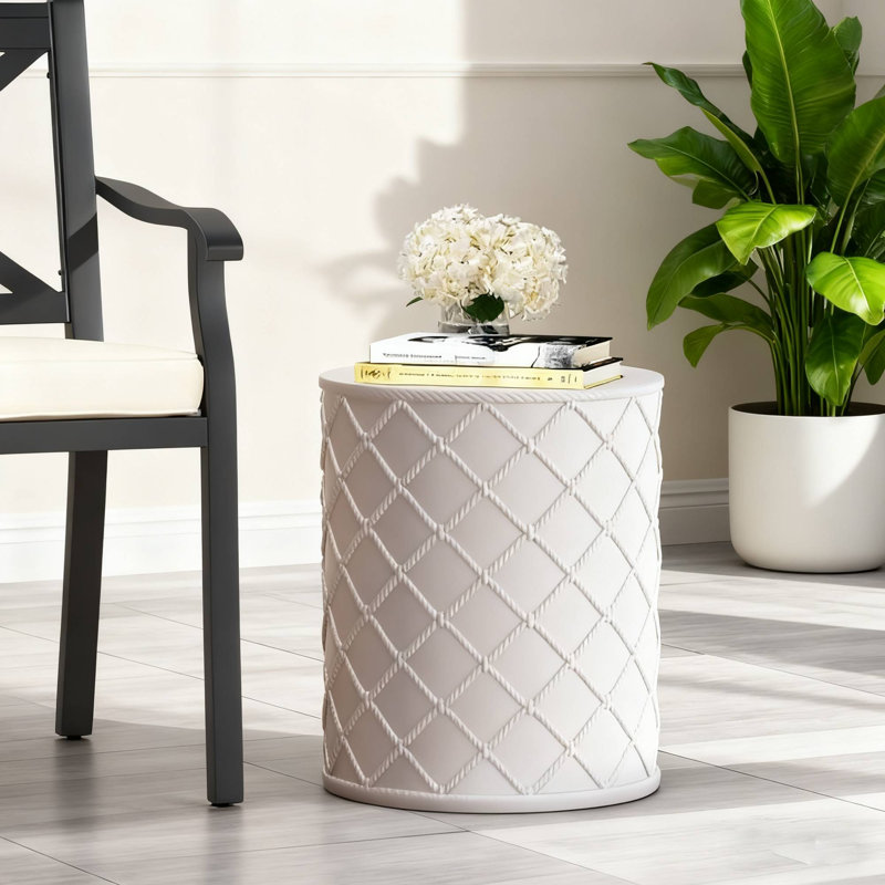 Table de bout idéale pour les rassemblements de pelouse et les boissons au bord de la piscine