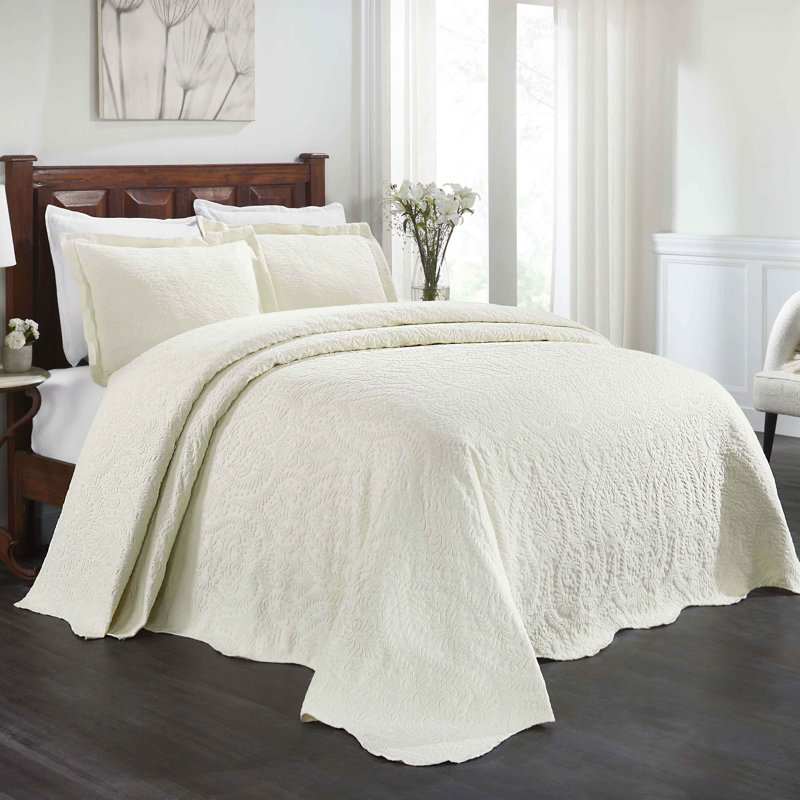 Aspen Floral Scalloped Edge Cotton Blend Coverlet / Bedspread with Sham Set, Full, Ivory