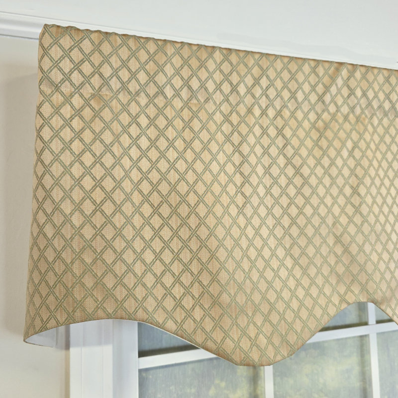 Diamonds Regal Valance