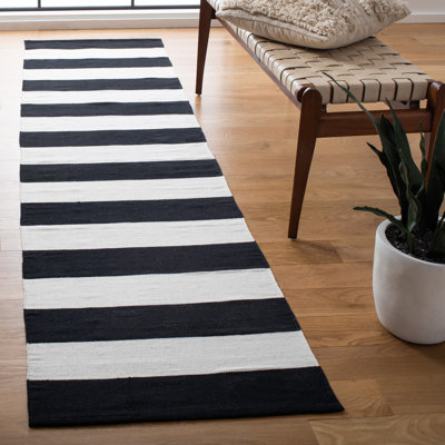 Tapis rayé noir / ivoire en coton tissé à la main Brookvale