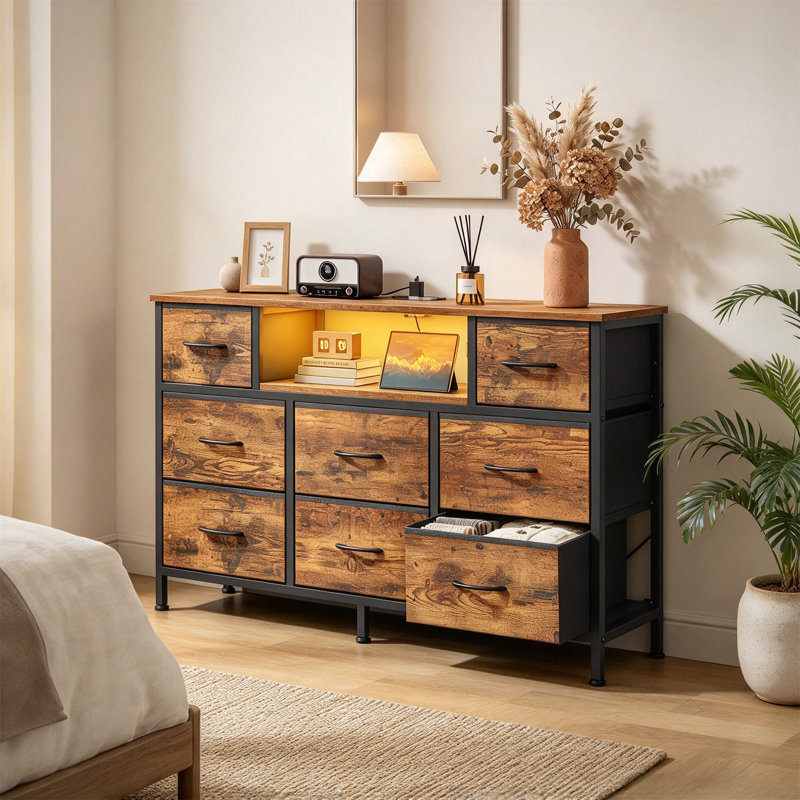 67 cm W Chest of 8 Drawers