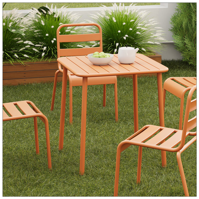 Café pour le salon, Rouge brique clair