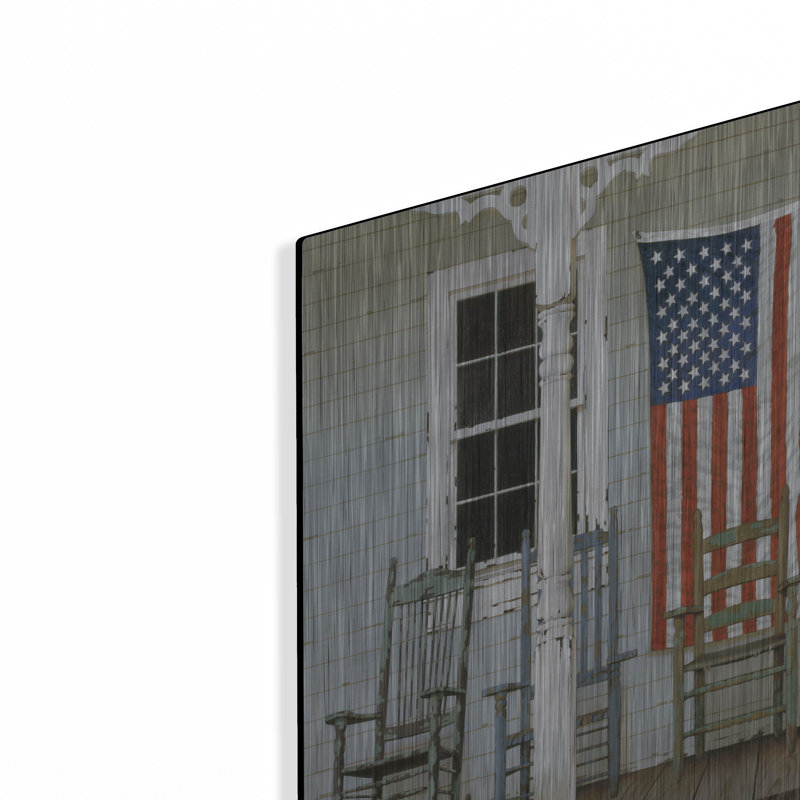 «Chair Family With Flag» par Zhen-Huan Lu, H 12 po x l 16 po