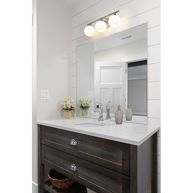 Éclairage pour meuble-lavabo 3 lumières Tarje, Nickel brossé