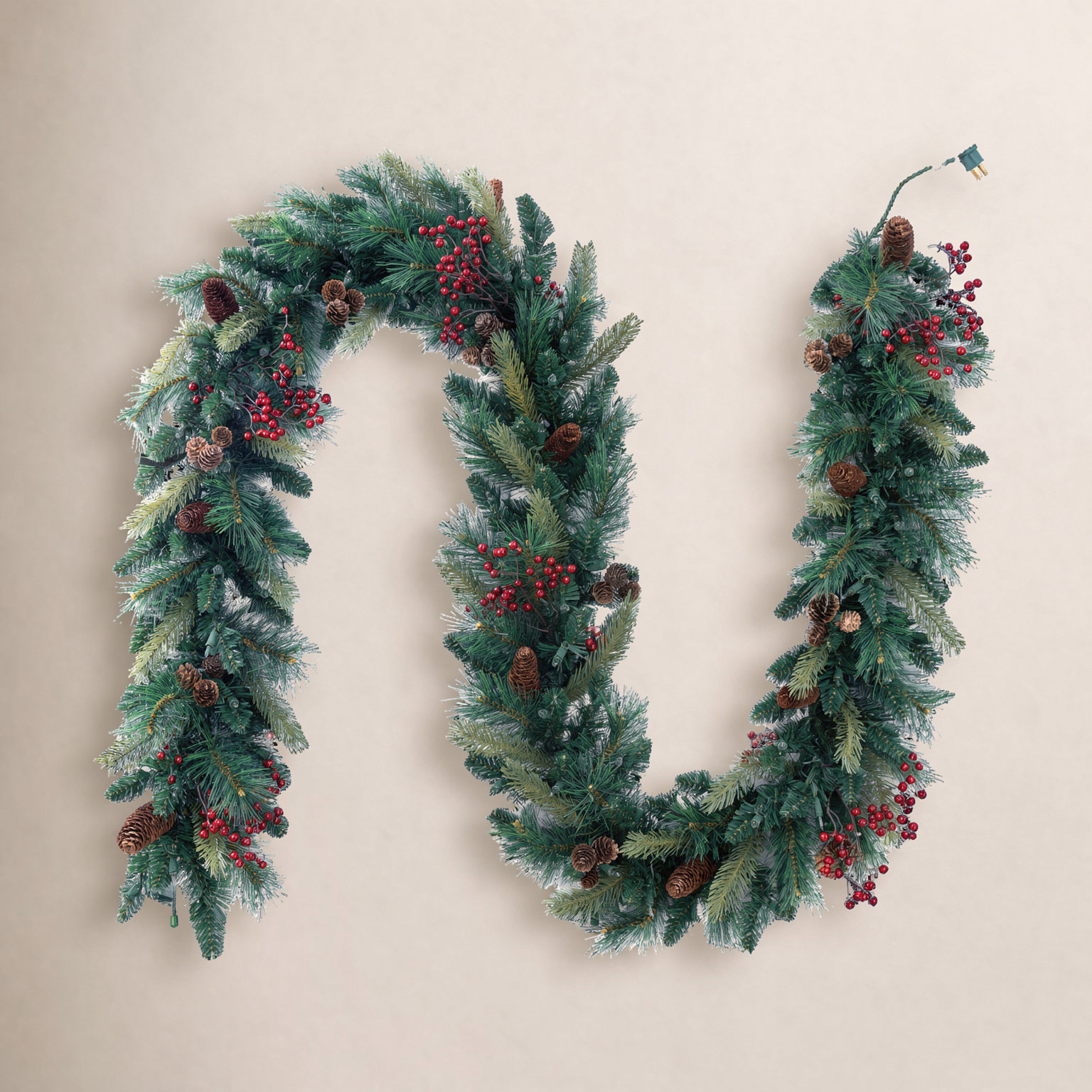 Pre-Lit Christmas Garland, 12'