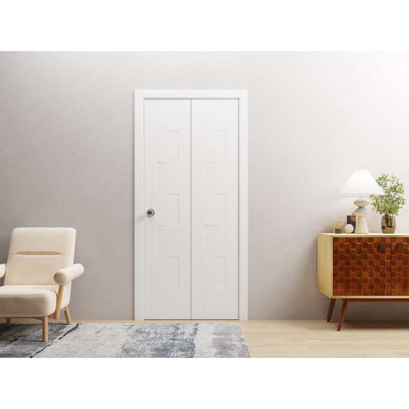 Porte standard à panneaux en bois massif, 36 po x 84 po