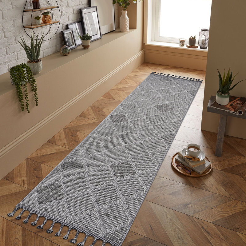 Loom & 2X8 White/Grey Trellis Indoor/Outdoor Area Rug - Stain , Non-Shedding, Pet-, Soft Pile, , Various Sizes Colors Available To Stains, No Shedding, For Dorm Rooms, Medium Pile