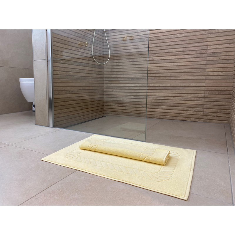 Bath Rug, Limo