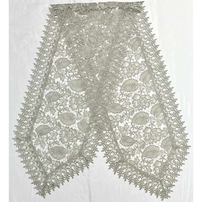Chemin de table Novelty, 72 po x 16 po, Argent