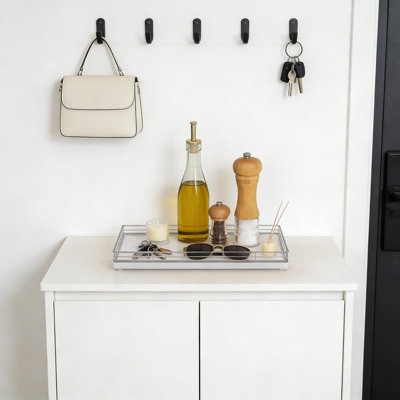 Plateau de meuble-lavabo en bois avec cadre en fer, organisateur de comptoir décoratif pour le savon, les parfums et les essentiels de salle de bain, résistant à l'humidité et antidérapant